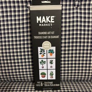 MAKE Market Diamond Art Kit - Plant Designs - Black